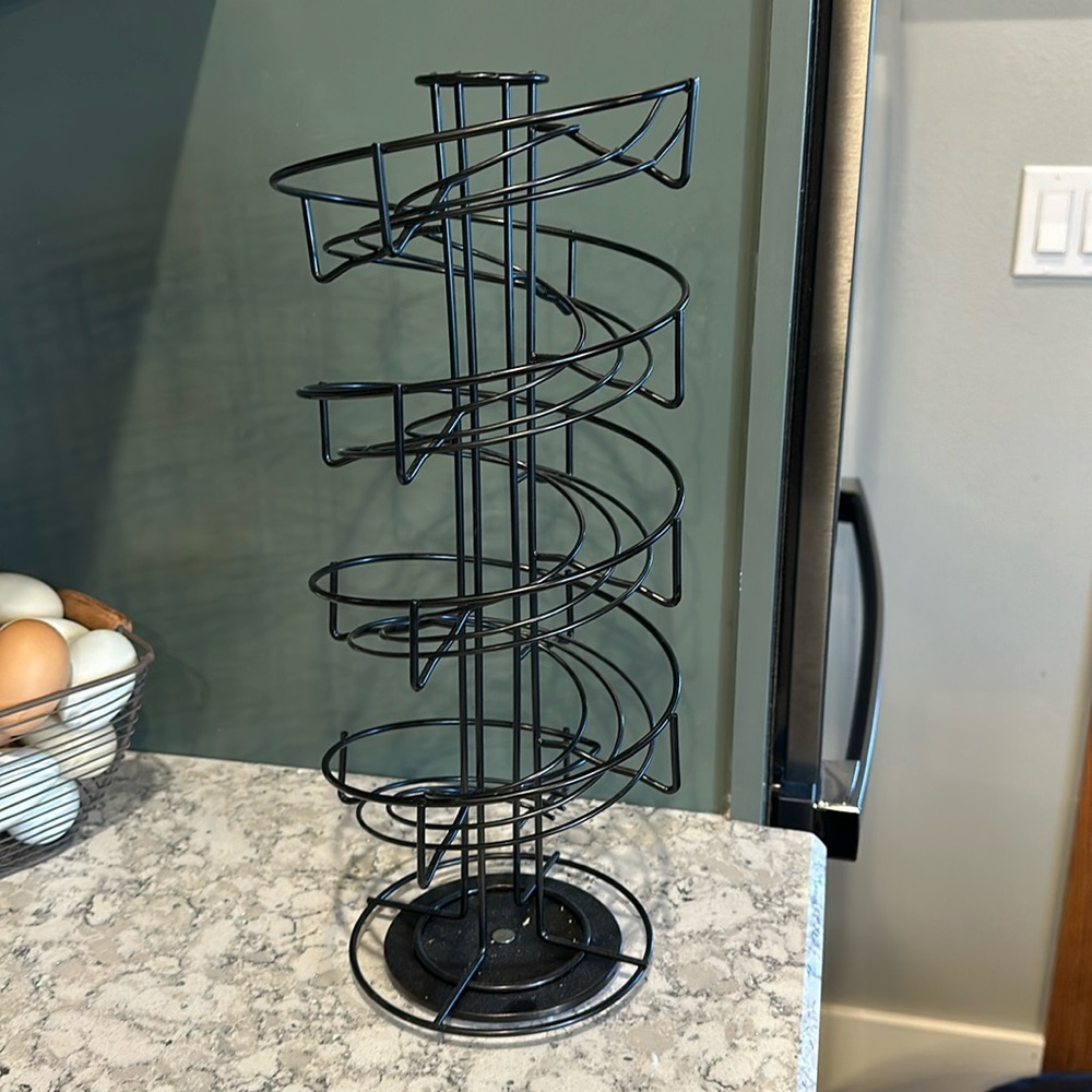 Spiral design, metal egg holder